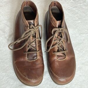 Duluth Trading Co Andrina Brown Leather Lace-Up Ankle Boots Size 8.5
